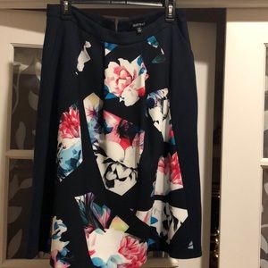 Ellen tracy navy n floral skirt